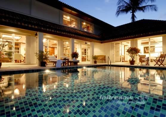 Сказочная вилла с 3 спальнями и с видом на море в проекте Катаманда, на пляже Ката