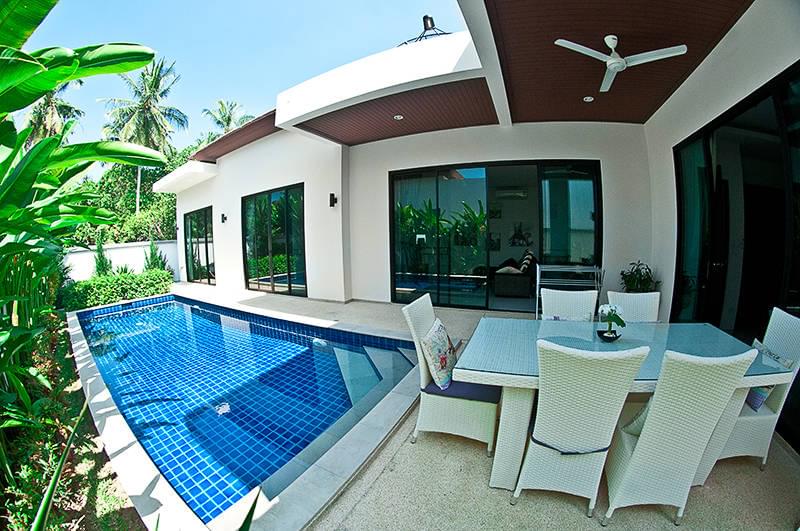 Модная вилла с 3 спальнями и с видом на бассейн в проекте Интира Виллас, на пляже Равай