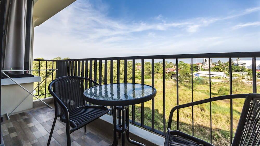 Потрясающие апартаменты с 1 спальней и с видом на горы в проекте Лаго, на пляже Найхарн