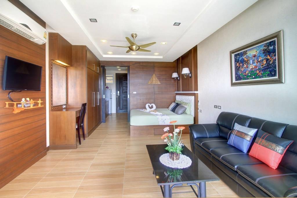 Комфортабельные апартаменты с 1 спальней и с видом на город в проекте Си энд Cкай, на пляже Карон