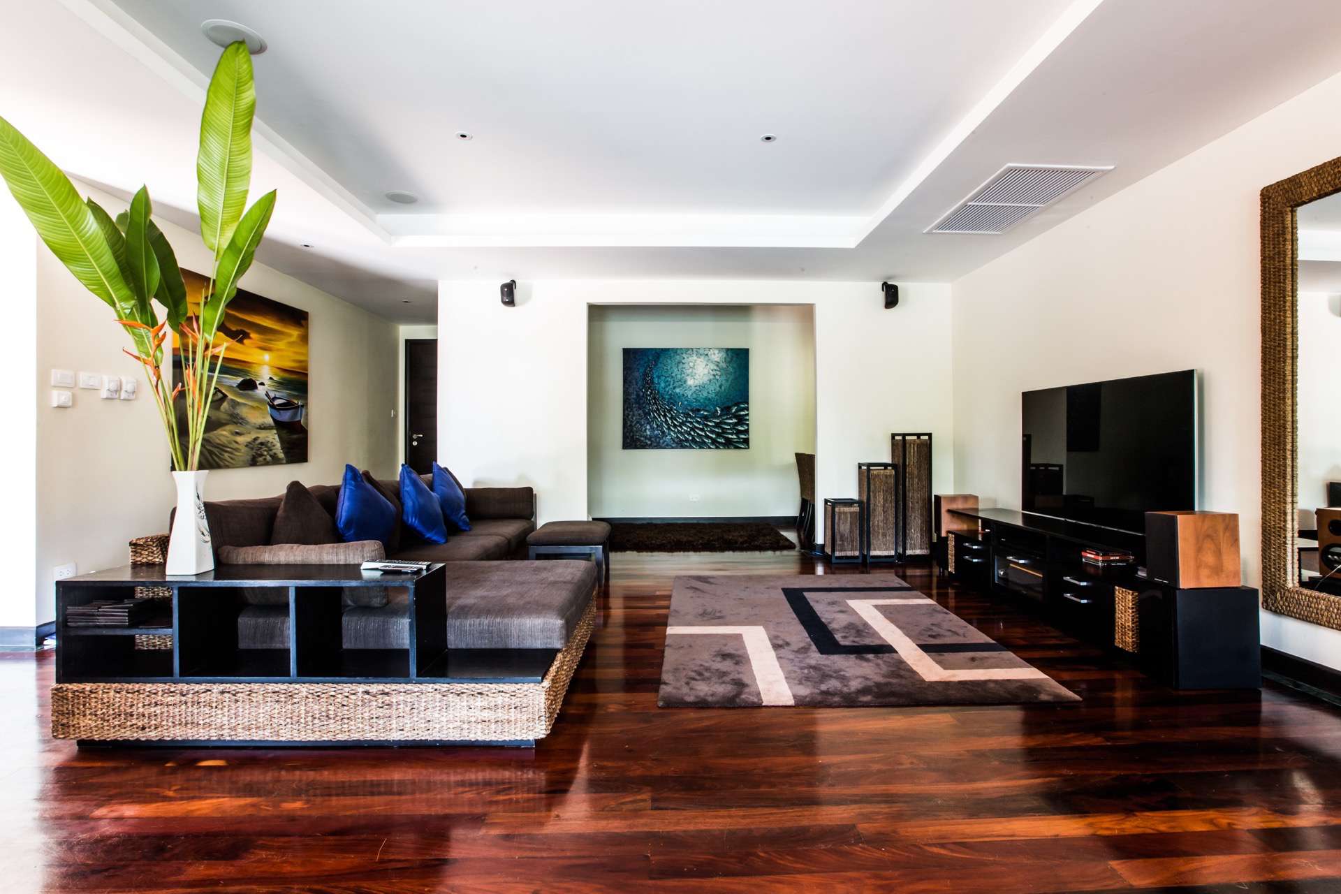 Сказочная вилла с 6 спальнями и с видом на бассейн, не далеко от моря в проекте Маантаван, на пляже Бангтао/Лагуна