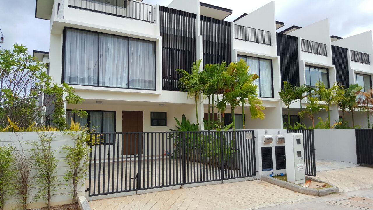 Шикарный таунхаус с 3 спальнями и с видом на сад в проекте Лагуна Парк, на пляже Бангтао/Лагуна