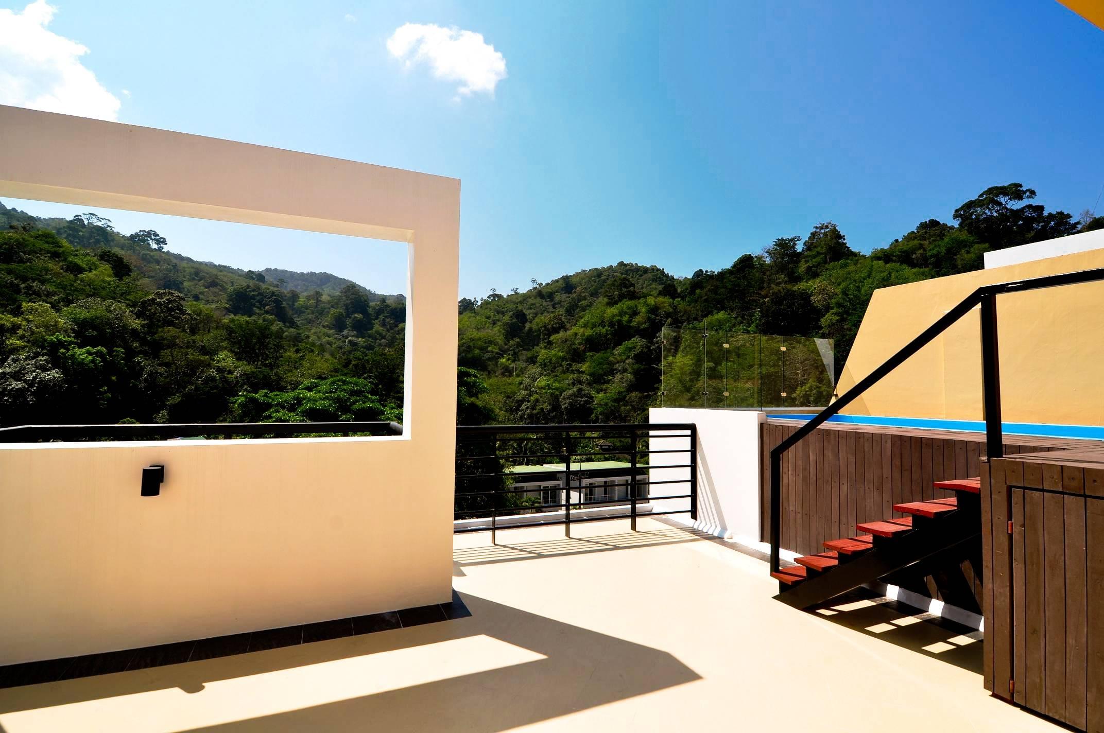 Превосходные апартаменты с 2 спальнями и с видом на город в проекте Роял Камала, на пляже Камала 