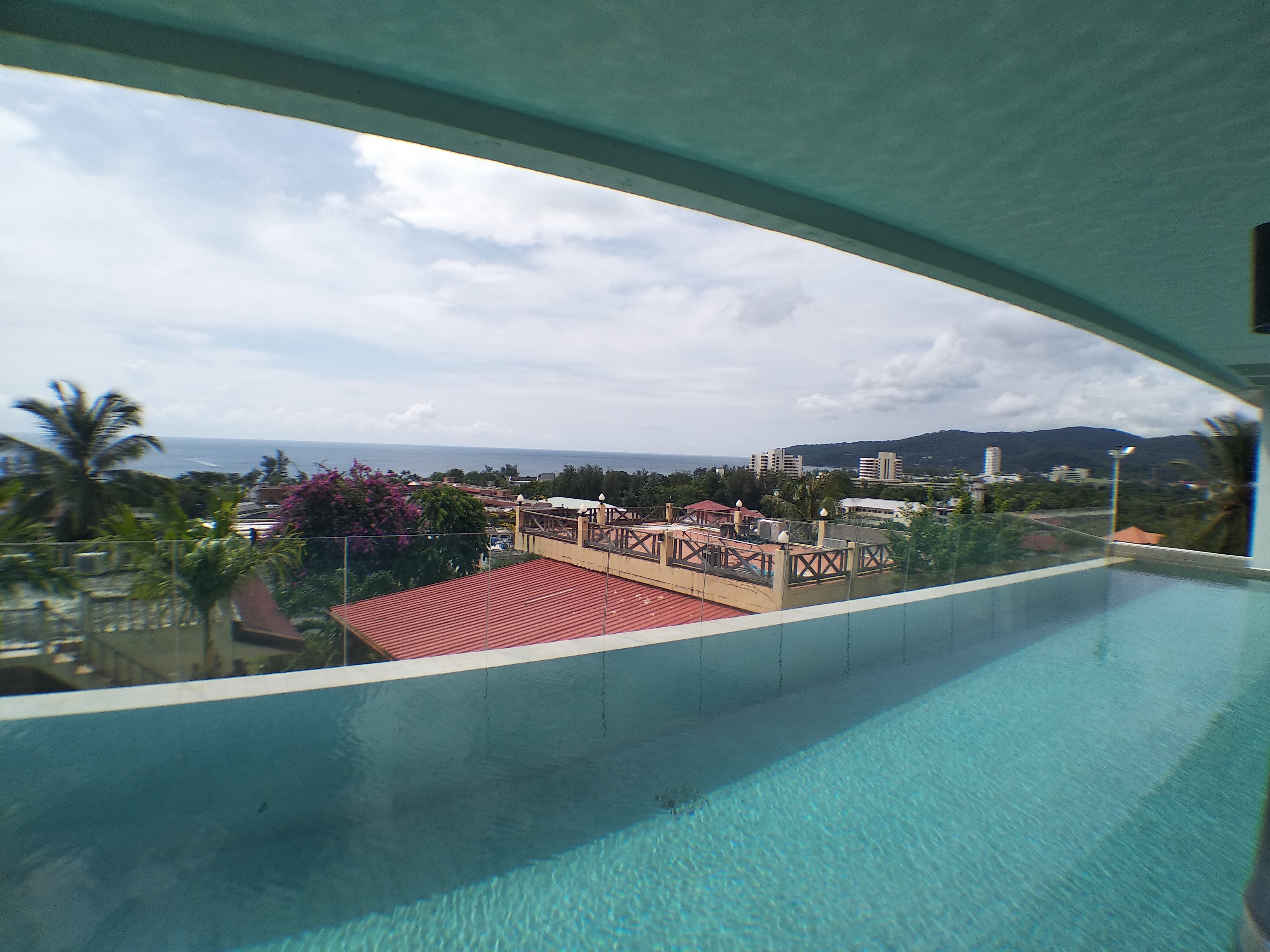 Сногсшибательные апартаменты с 2 спальнями и с видом на море в проекте Сансет Плаза, на пляже Карон