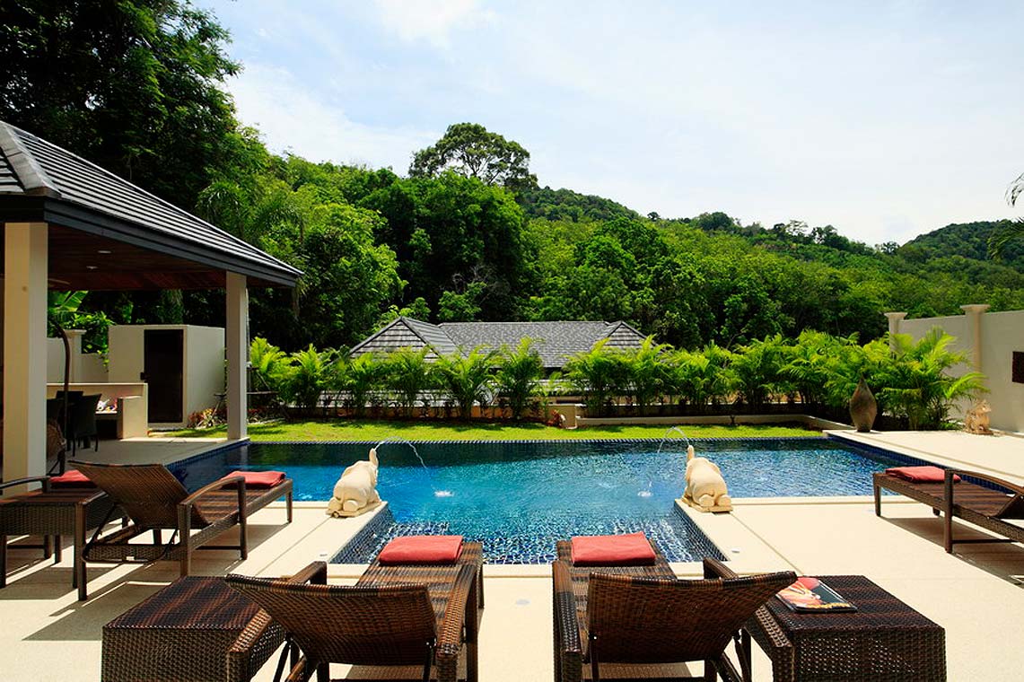 Потрясающая вилла с 7 спальнями и с видом на бассейн в проекте Зе Виллас, на пляже Найхарн