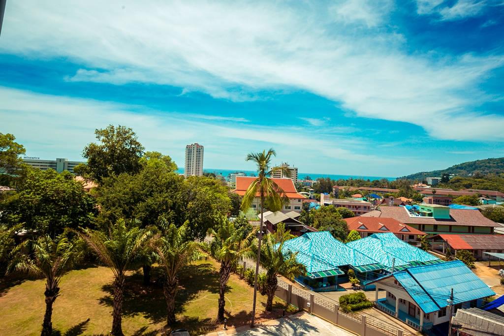 Восхитительные апартаменты с 1 спальней и с видом на город в проекте Карон Чик, на пляже Карон