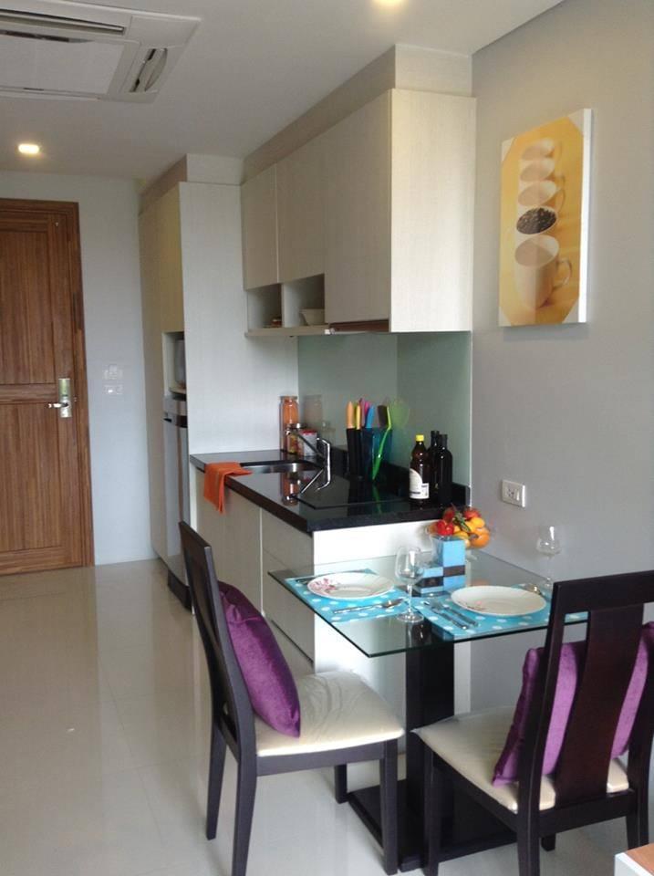 Восхитительные апартаменты с 1 спальней и с видом на бассейн в проекте Эт Зе Три, на пляже Равай