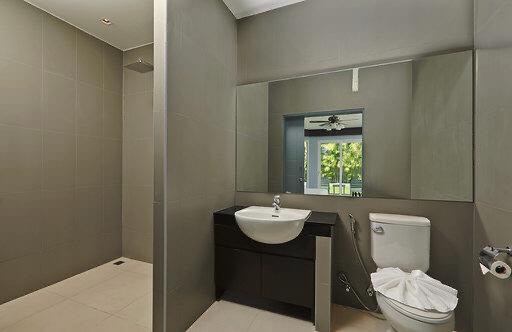 Сногсшибательная вилла с 5 спальнями и с видом на бассейн, на пляже Камала 