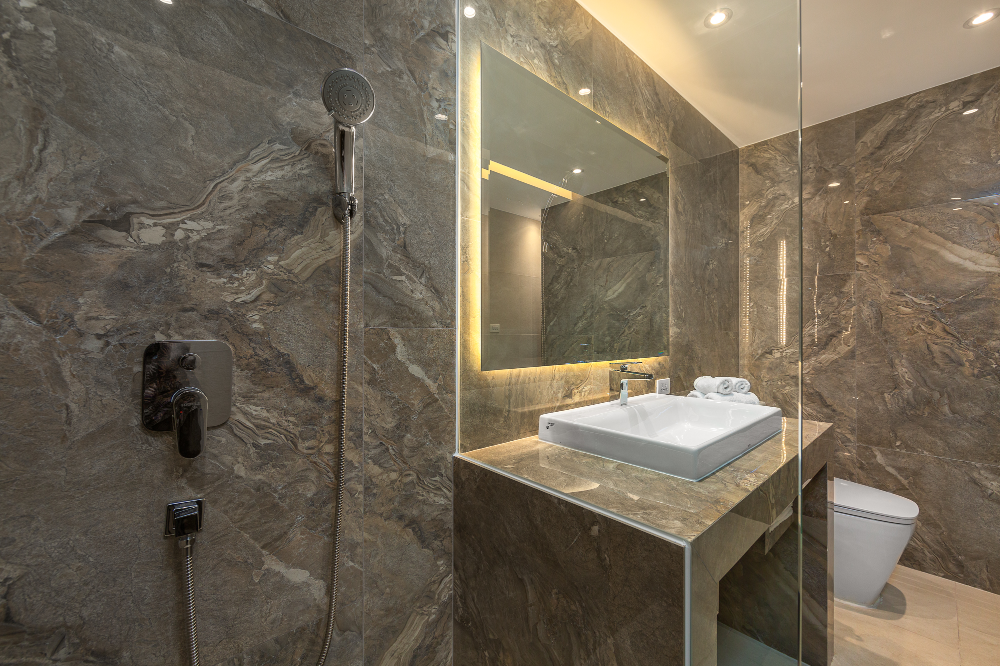 Property image - gallery 38