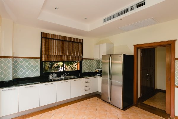 Сногсшибательная вилла с 3 спальнями и с видом на бассейн в проекте Лагуна  Фэйрвейс, на пляже Бангтао/Лагуна