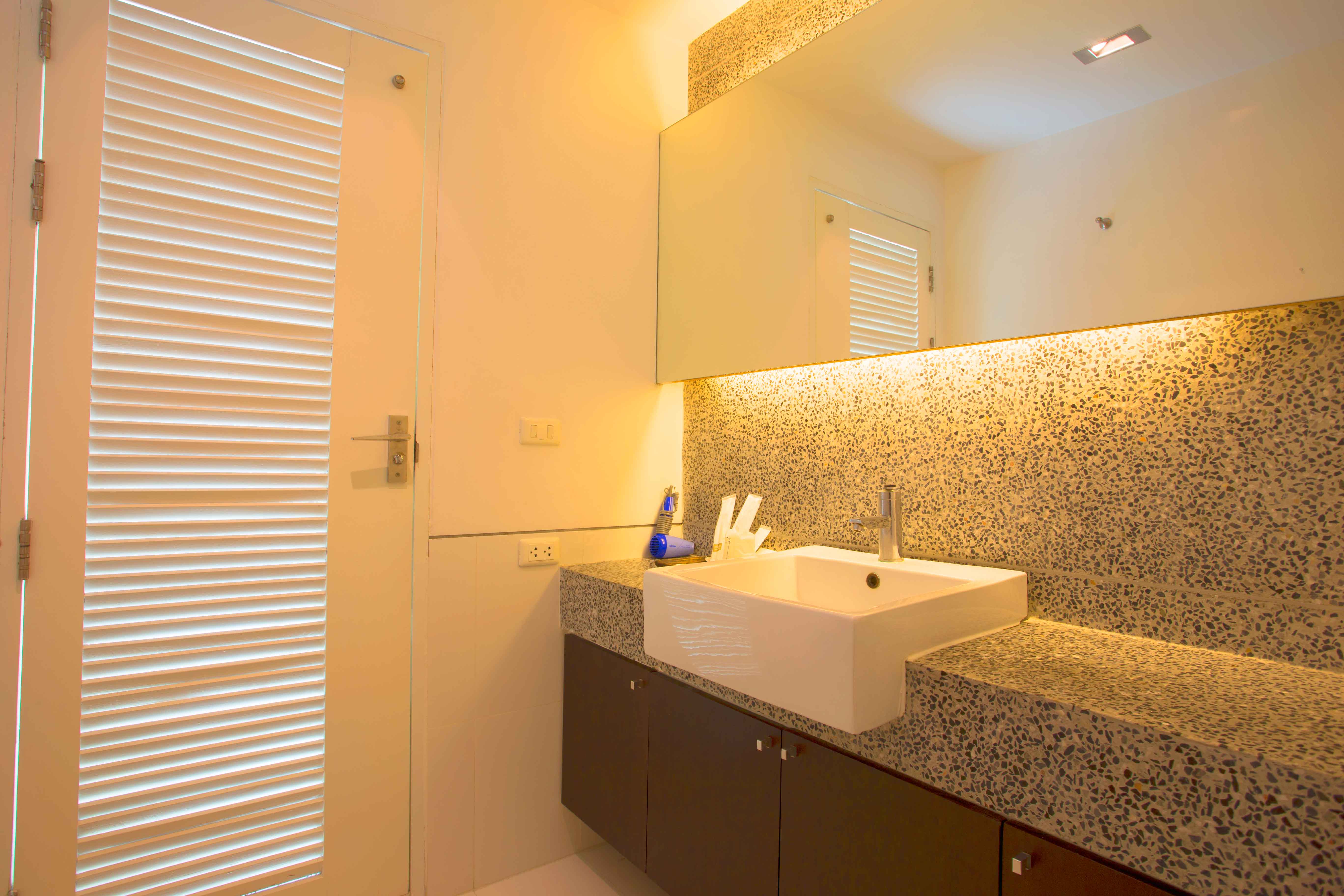 Property image - gallery 8