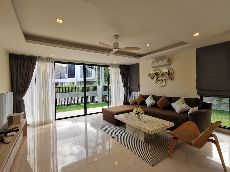 Восхитительная вилла с 5 спальнями и с видом на бассейн в проекте Лагуна Парк, на пляже Бангтао/Лагуна