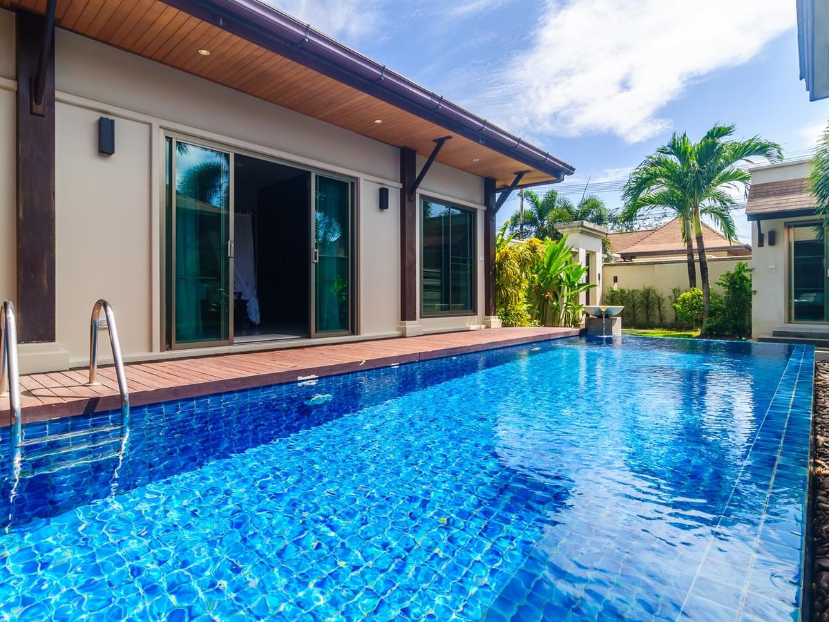 Прекрасная вилла с 3 спальнями и с видом на бассейн в проекте Ниш Виллас, на пляже Найхарн