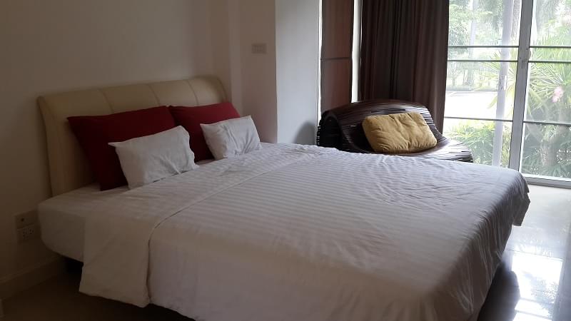 Шикарная вилла с 3 спальнями и с видом на сад в проекте Мед Вилладж, на пляже Равай