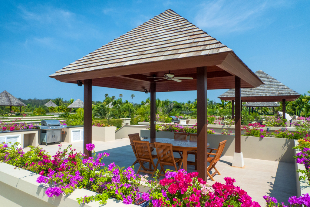 Роскошная вилла с 2 спальнями и с видом на бассейн в проекте Зе Резиденс Бангтао, на пляже Бангтао/Лагуна (+ Видео обзор)