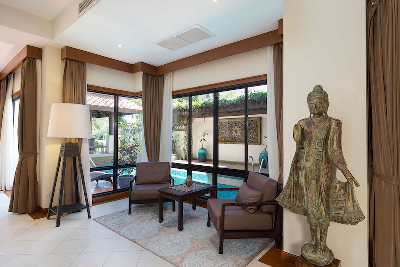 Сногсшибательная вилла с 4 спальнями и с видом на бассейн в проекте Ангсана Виллас Резорт, на пляже Бангтао/Лагуна (+ Видео обзор)