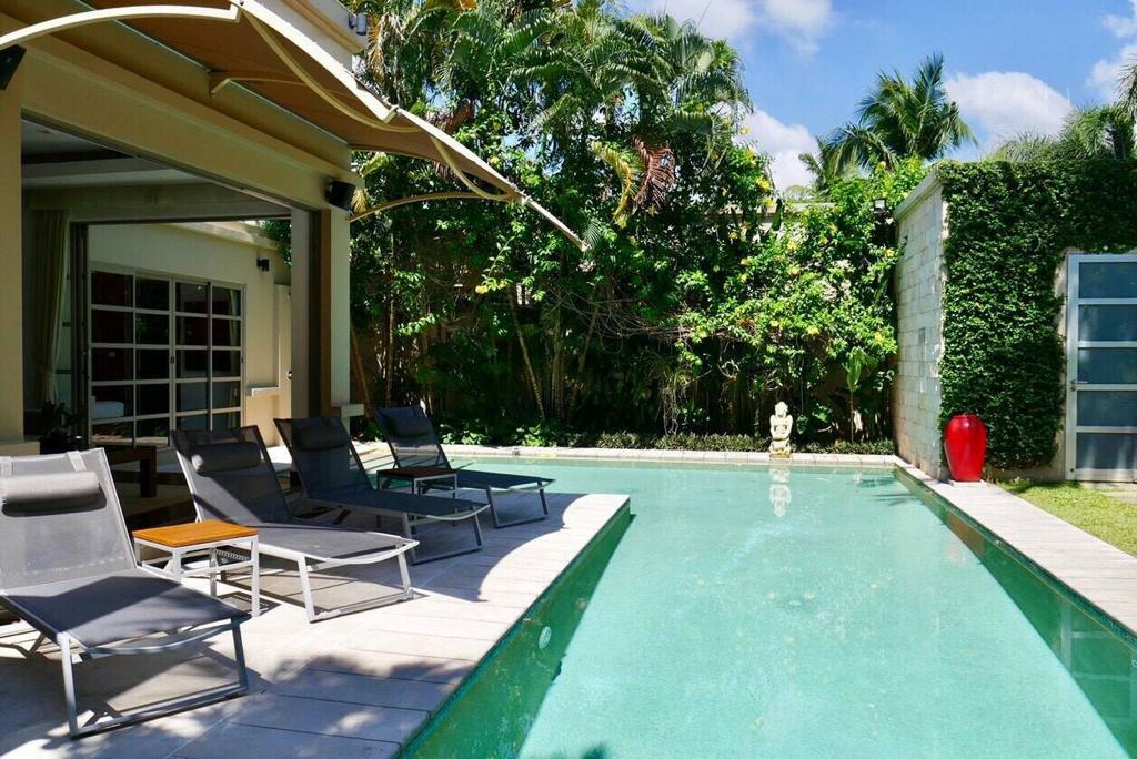 Восхитительная вилла с 3 спальнями и с видом на бассейн в проекте Зе Резиденс Бангтао, на пляже Бангтао/Лагуна