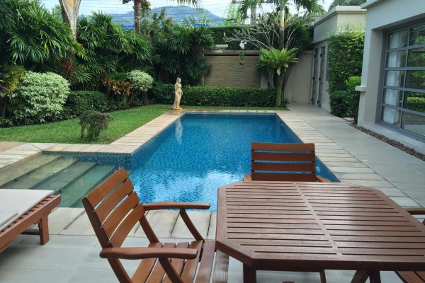 Комфортабельная вилла с 3 спальнями и с видом на бассейн в проекте Зе Резиденс Бангтао, на пляже Бангтао/Лагуна (+ Видео обзор)