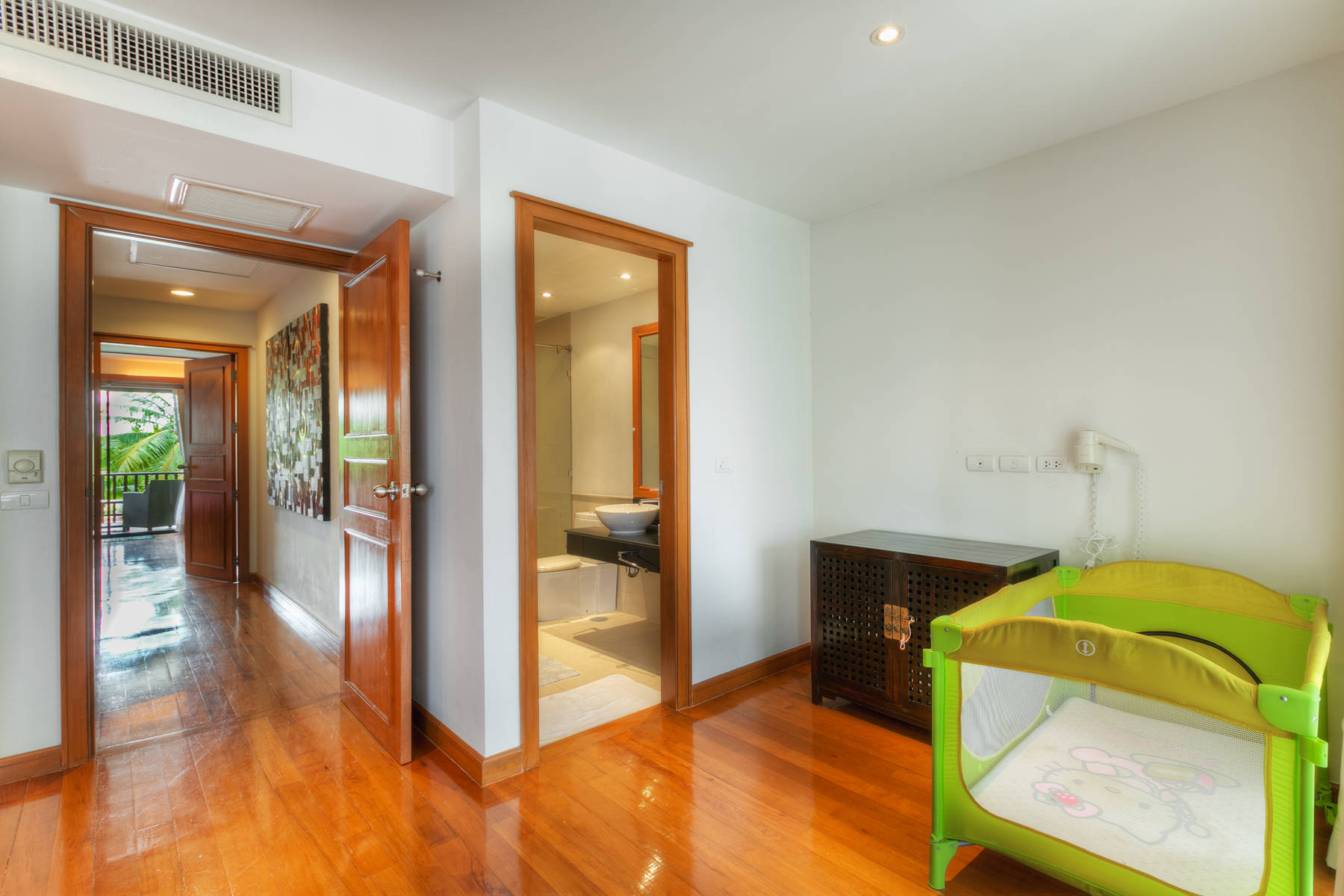 Property image - gallery 9