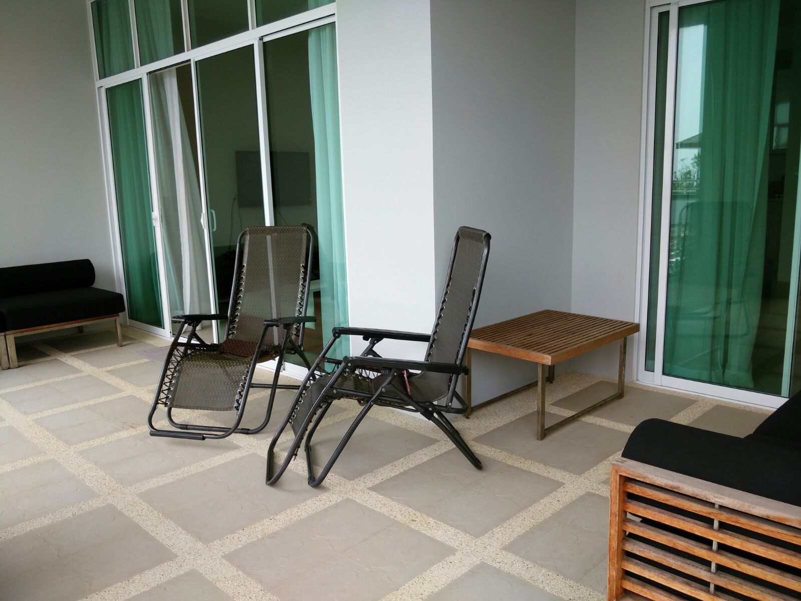 Великолепные апартаменты с 2 спальнями и с видом на море в проекте Карон Хилл, на пляже Карон