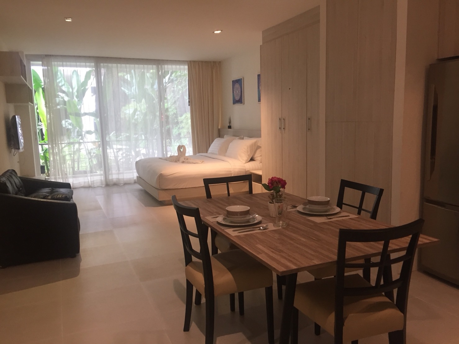 Роскошные апартаменты с 1 спальней и с видом на горы в проекте Камала Хиллс Эстэйт, на пляже Камала 