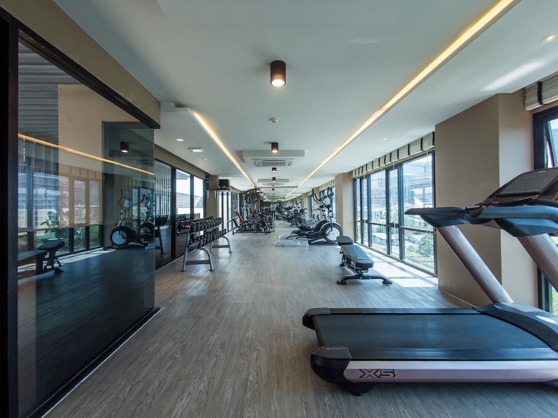 Cтильные апартаменты с 1 спальней и с видом на море в проекте Аристо, на пляже Сурин