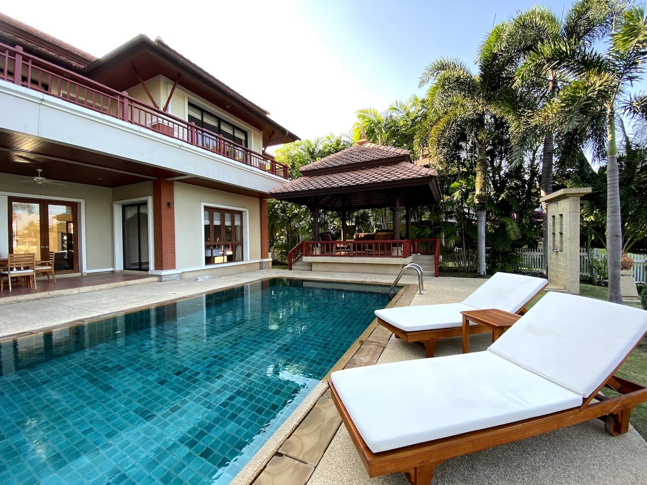 Роскошная вилла с 5 спальнями и с видом на бассейн в проекте Лагуна Вотерс, на пляже Бангтао/Лагуна