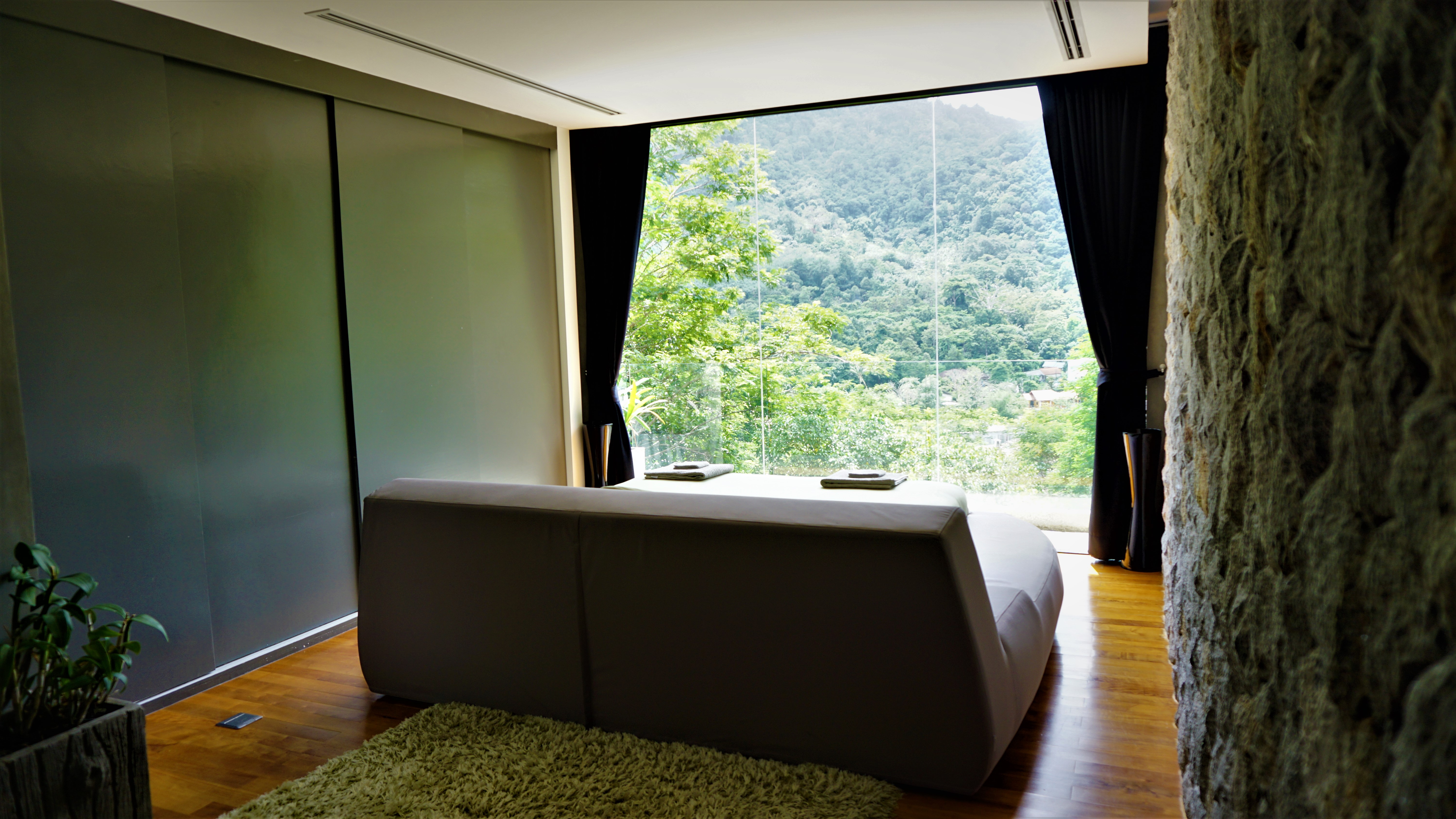 Property image - gallery 8