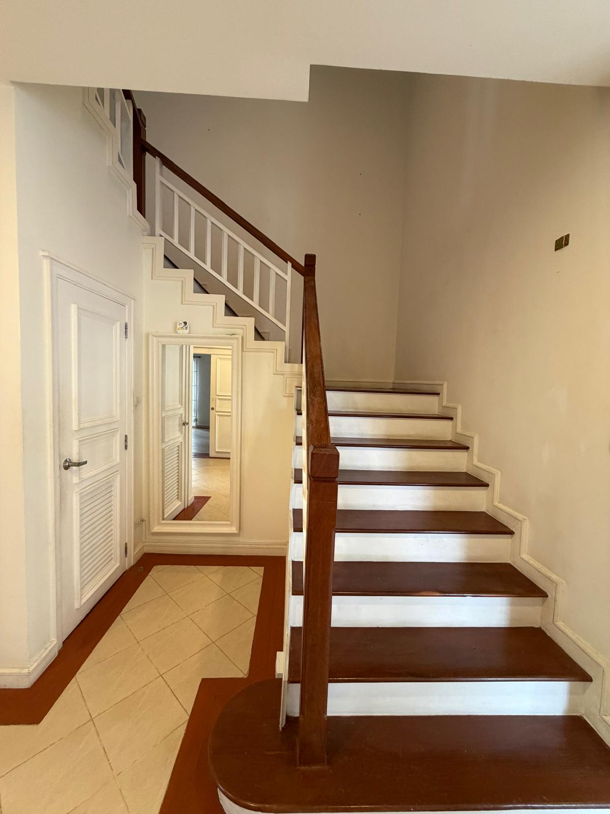 Property image - gallery 9