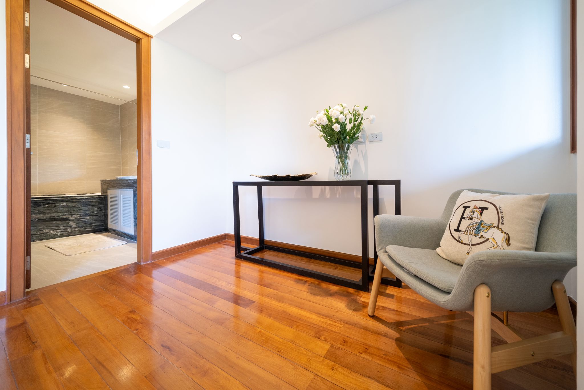 Property image - gallery 12