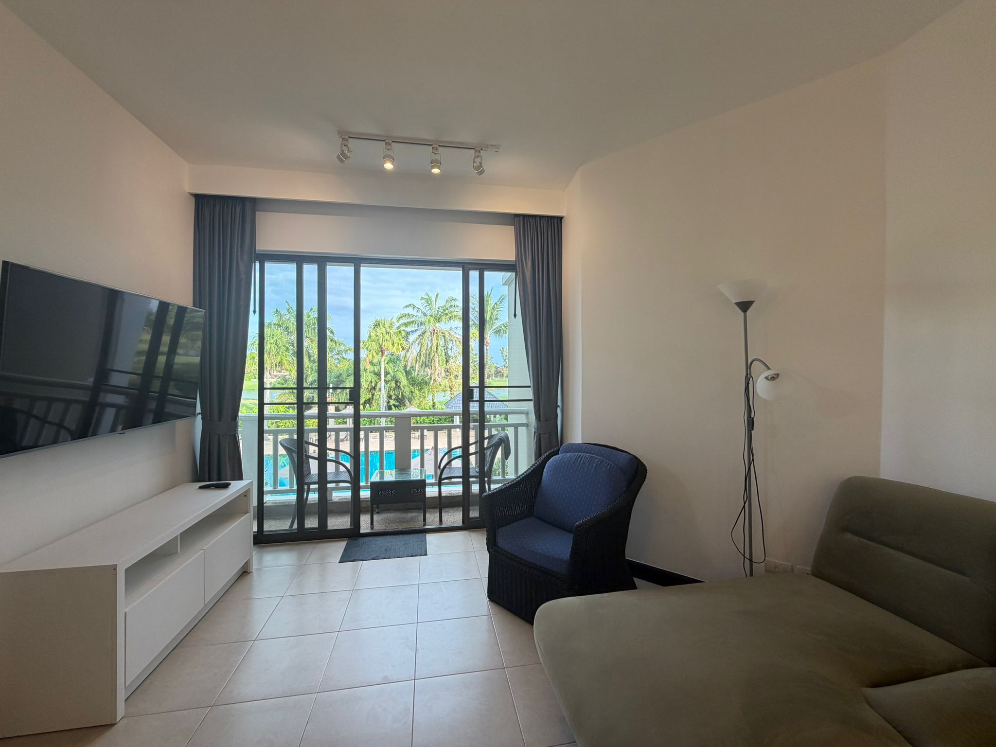 Property image - gallery 8