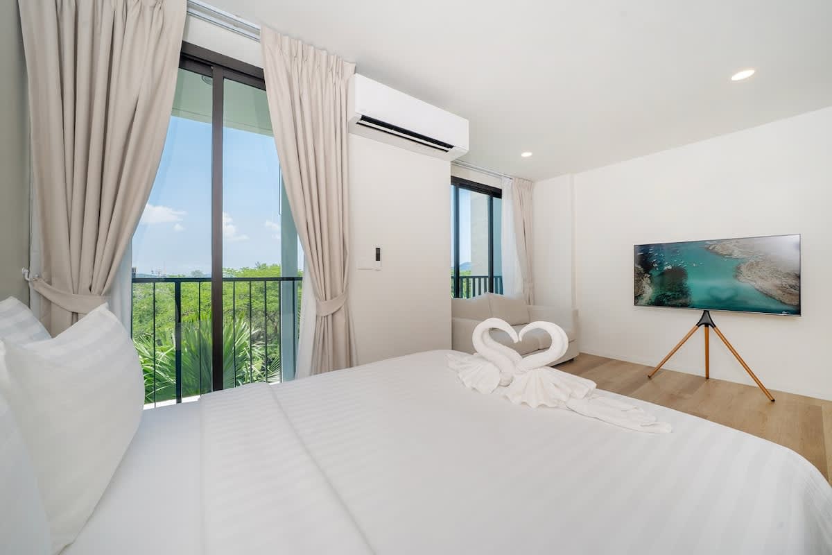 Прекрасные апартаменты с 1 спальней и с видом на город в проекте Зескейп 2 Кондоминиум, на пляже Бангтао/Лагуна