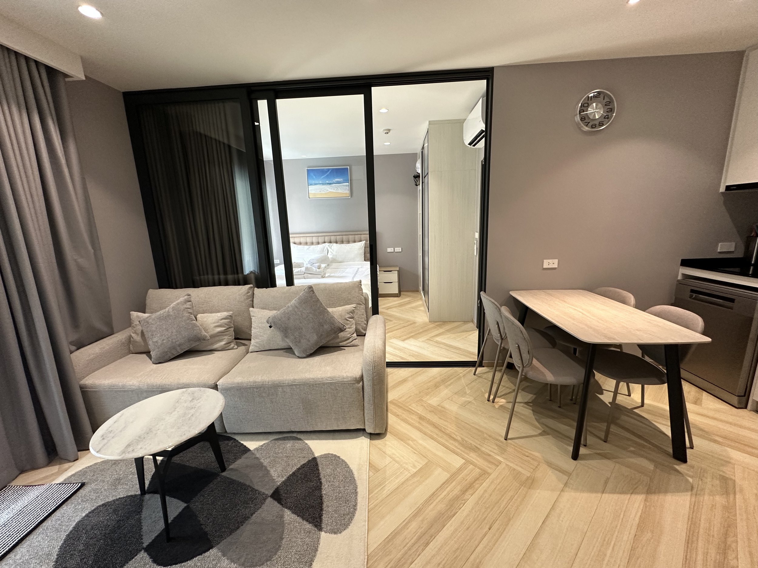 Модные апартаменты с 1 спальней и с видом на бассейн в проекте Тайтл Бангтао Легендарный, на пляже Бангтао/Лагуна