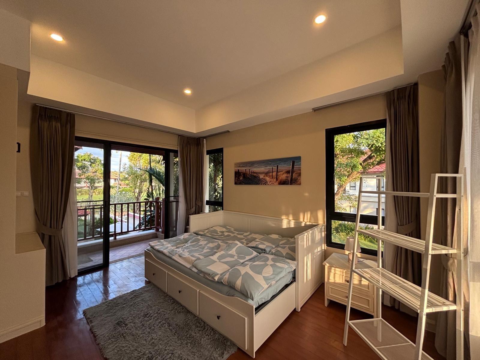 Property image - gallery 11