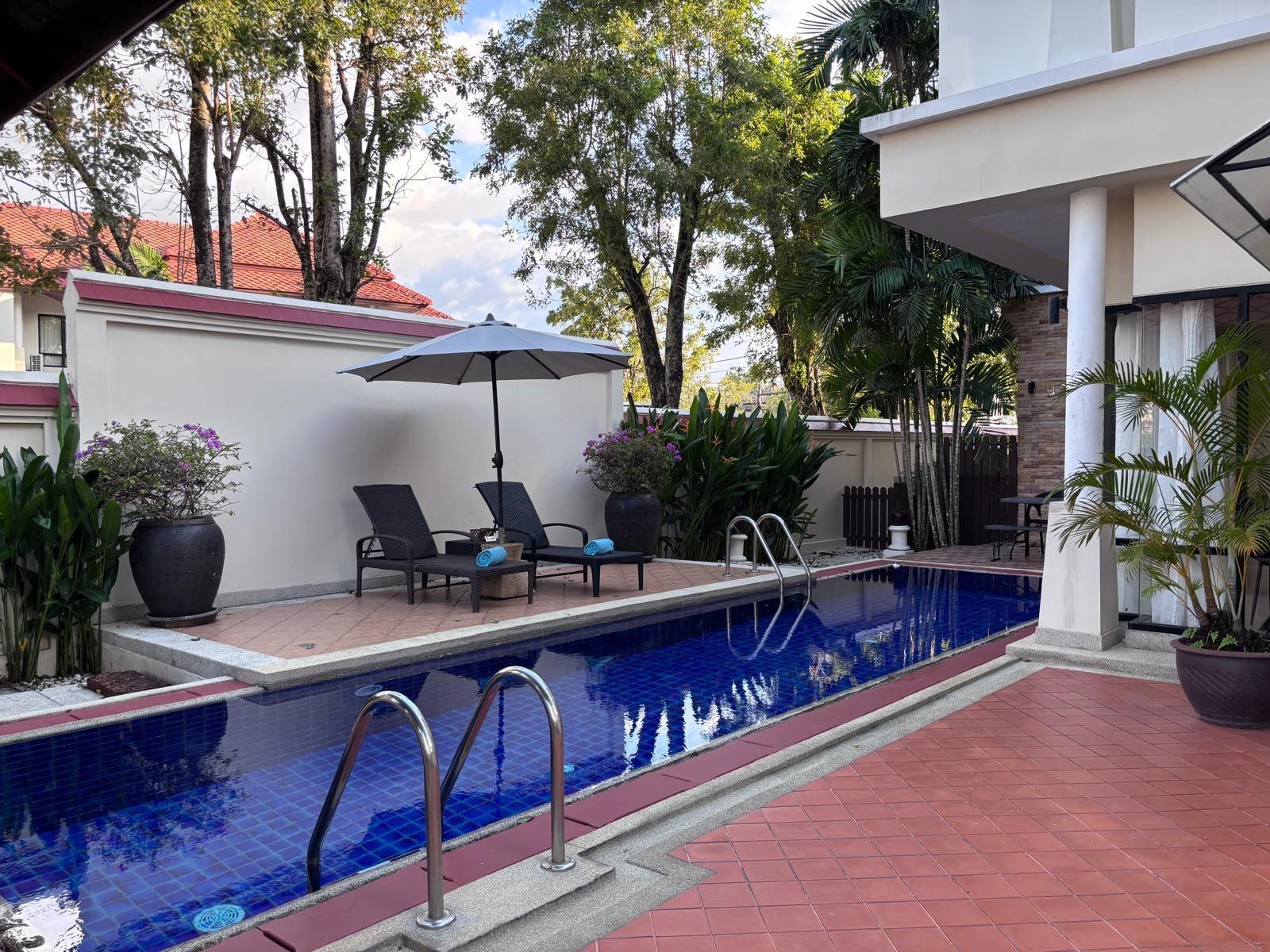 Великолепная вилла с 4 спальнями и с видом на бассейн в проекте Ангсана Виллас Резорт, на пляже Бангтао/Лагуна