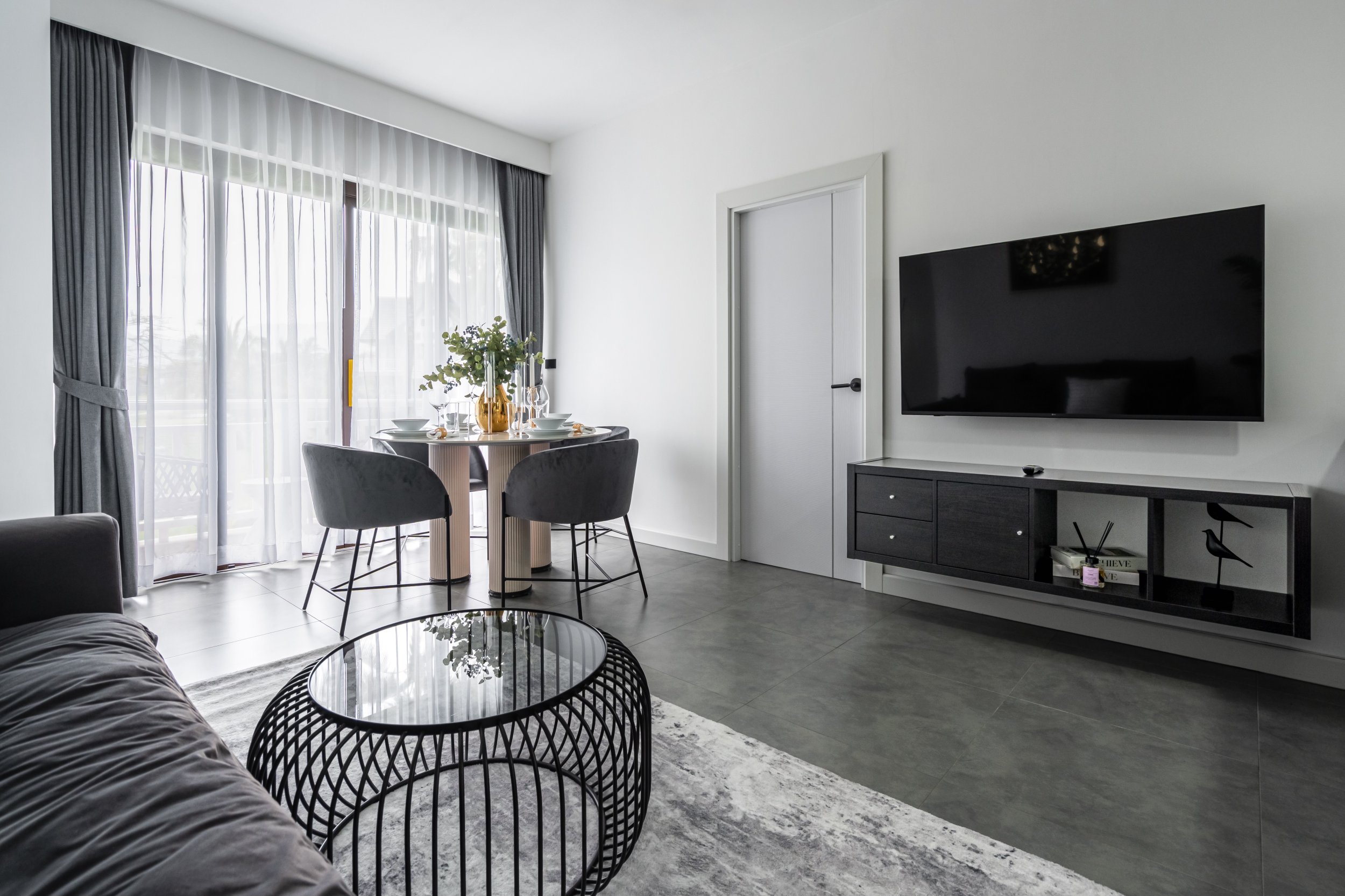 Удобные апартаменты с 1 спальней и с видом на гольф-поле в проекте Алламанда 2 и 3, на пляже Бангтао/Лагуна