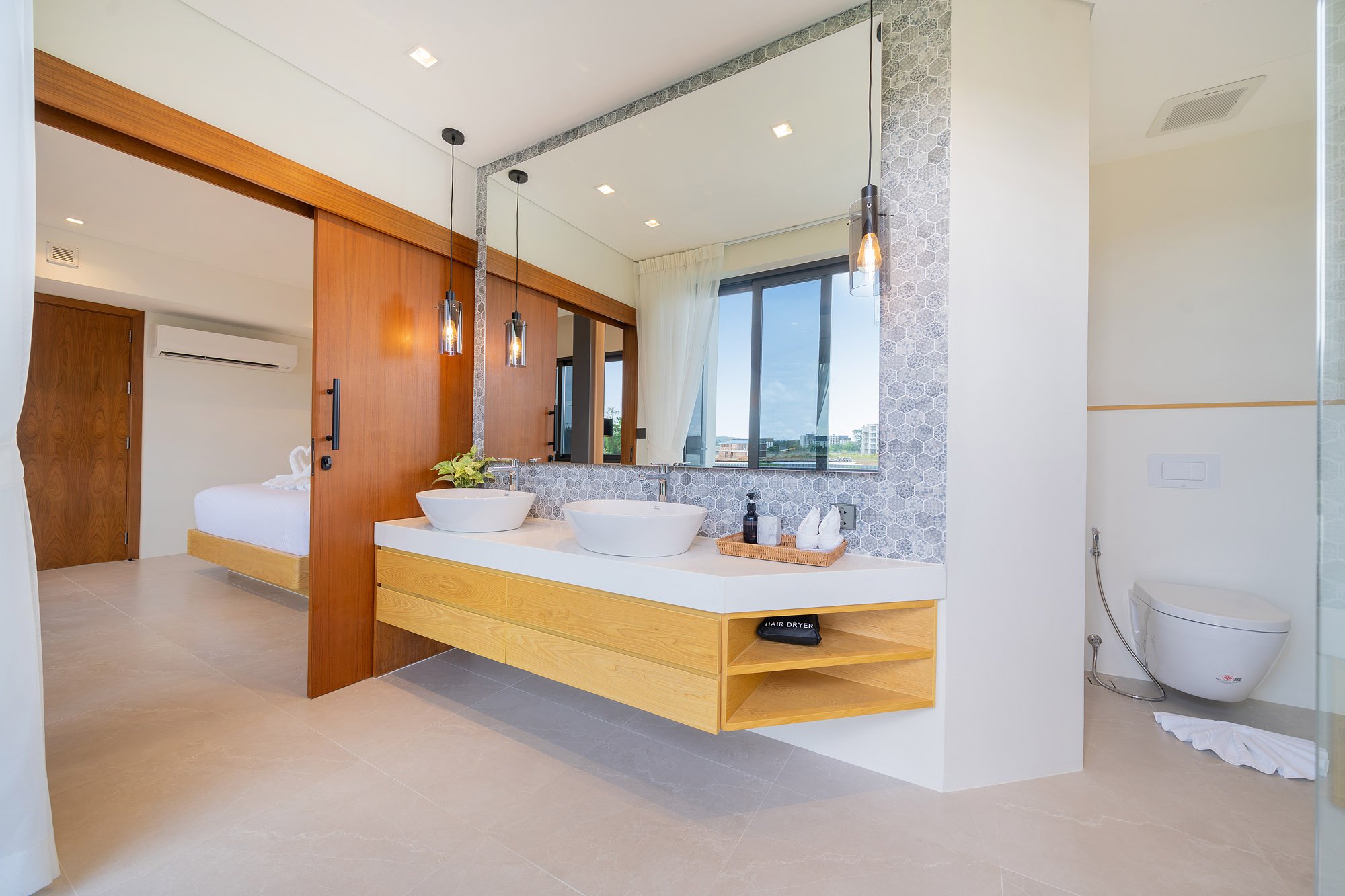 Property image - gallery 83