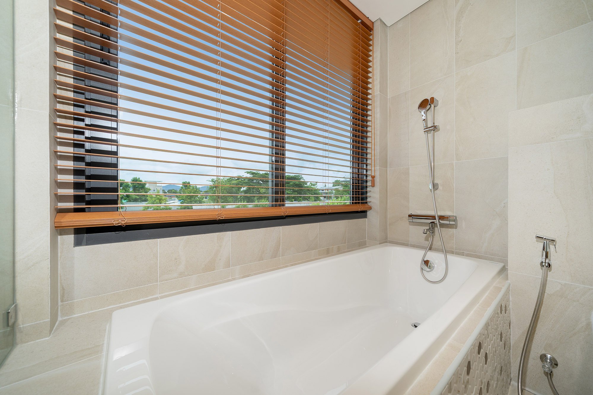 Property image - gallery 100