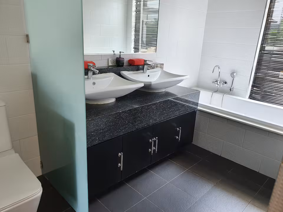 Property image - gallery 54