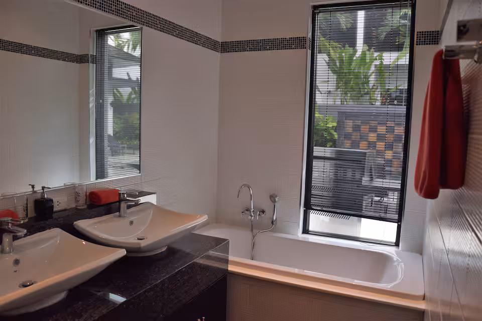 Property image - gallery 53