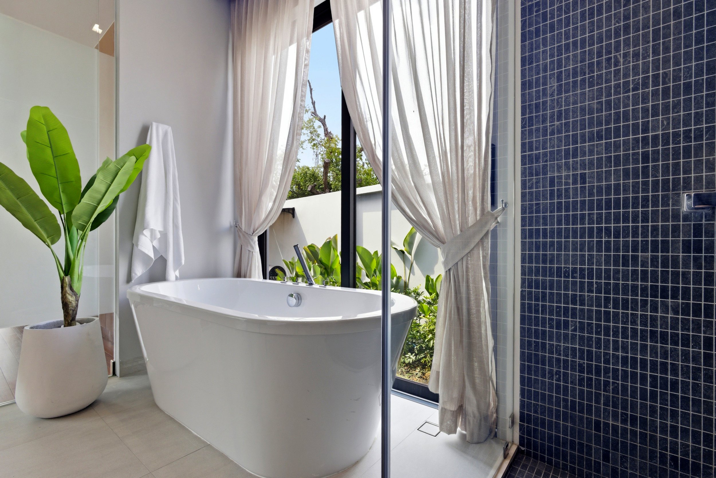 Property image - full photo 28
