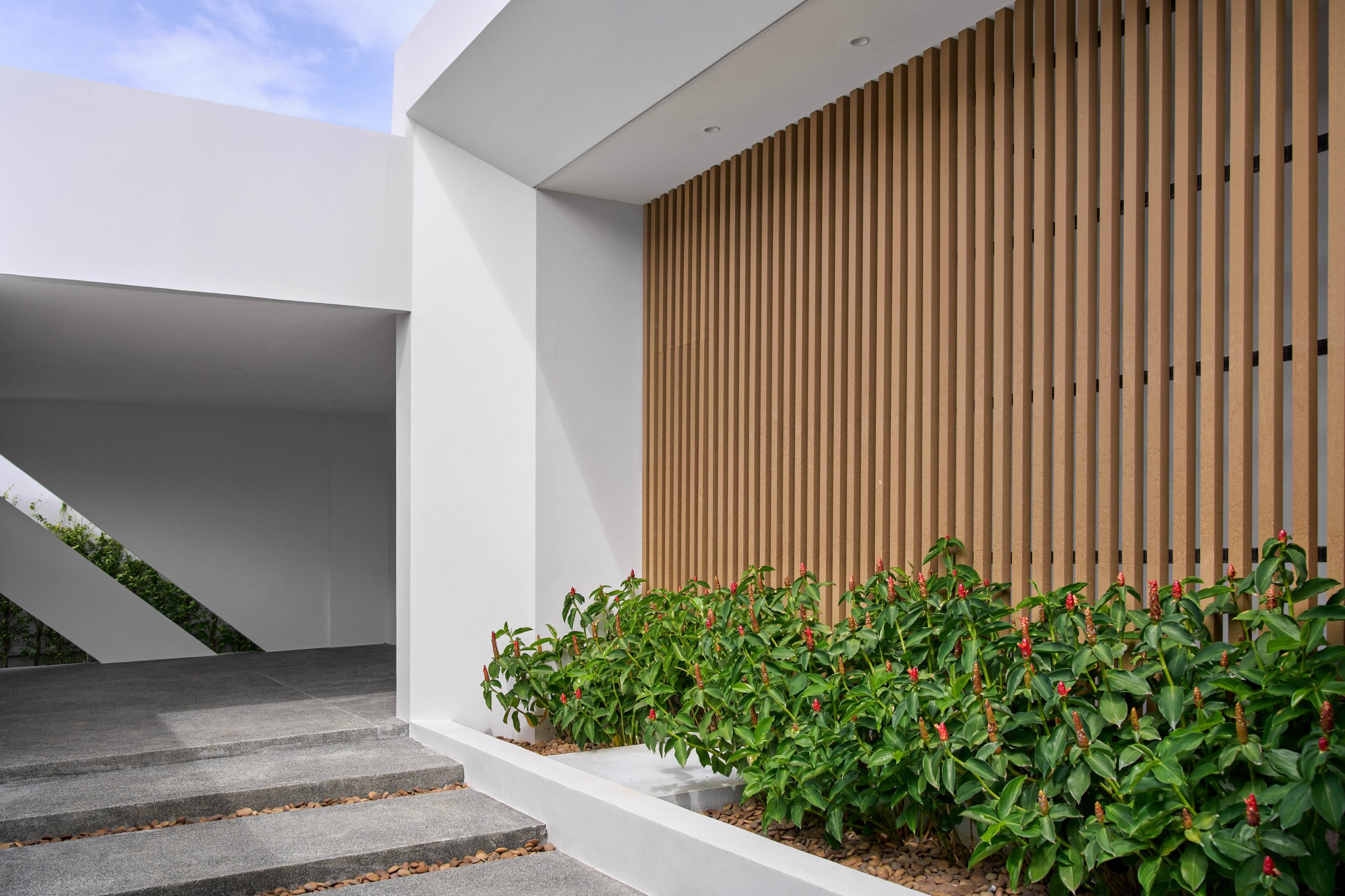 Property image - full photo 30