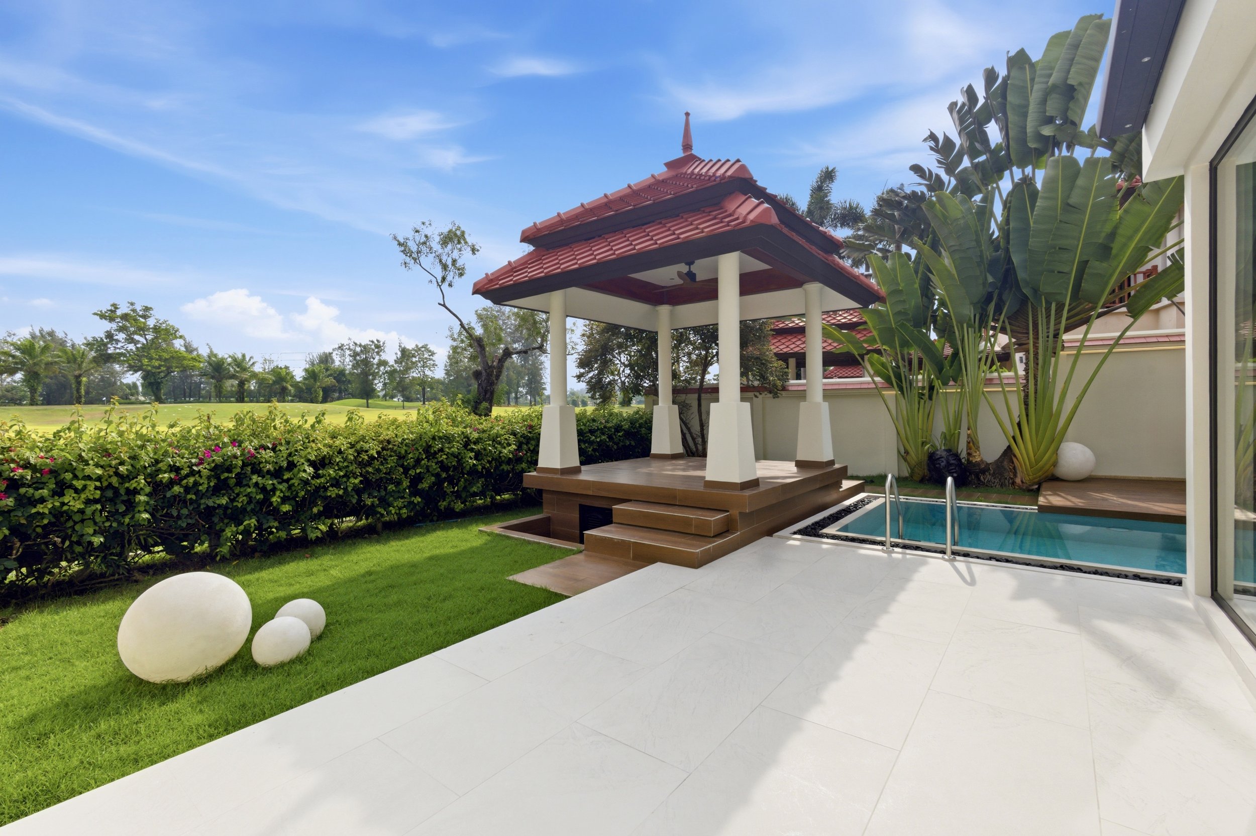 Property image - full photo 57