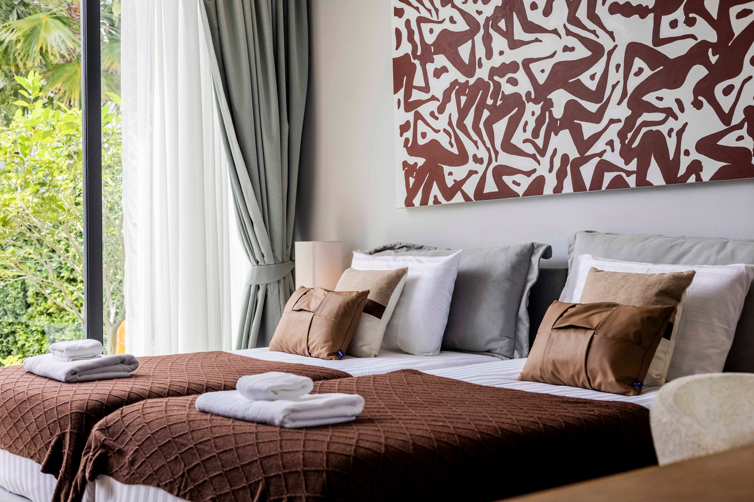 Property image - full photo 11