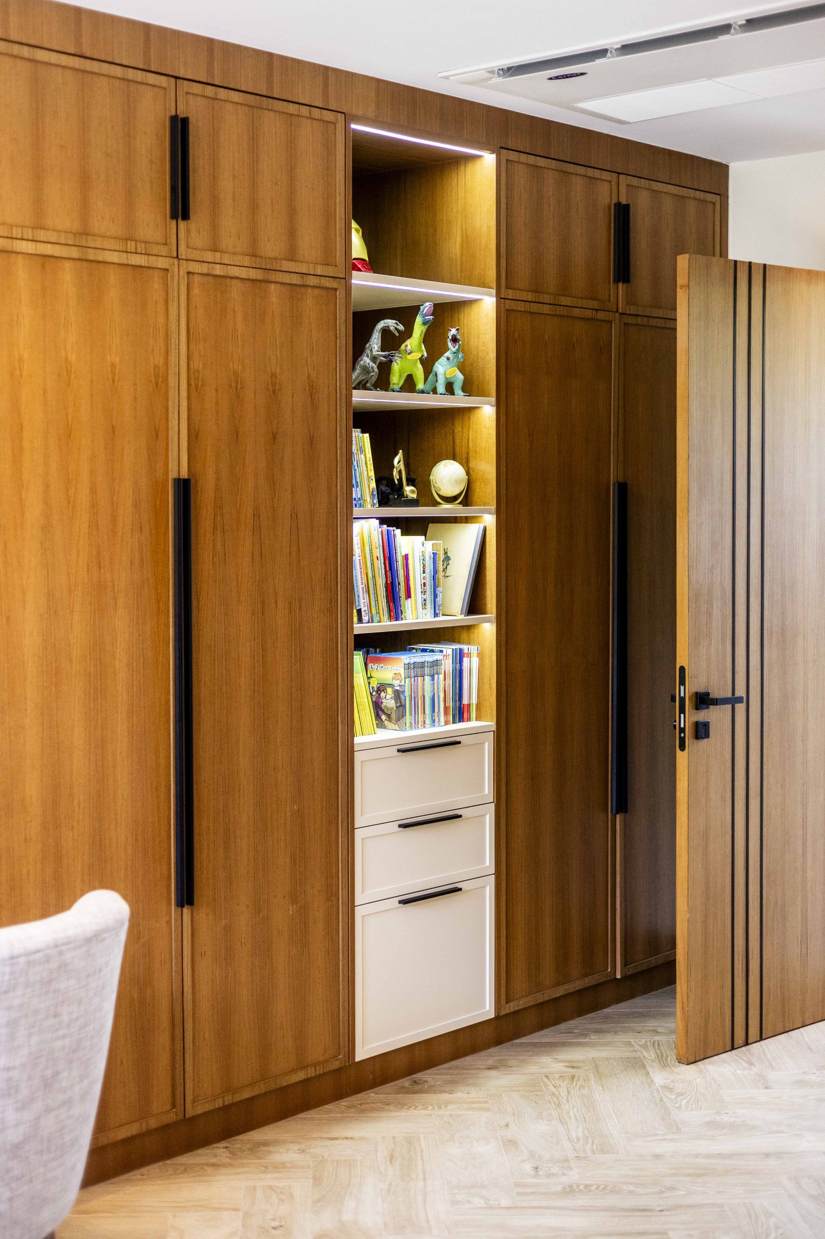 Property image - full photo 45