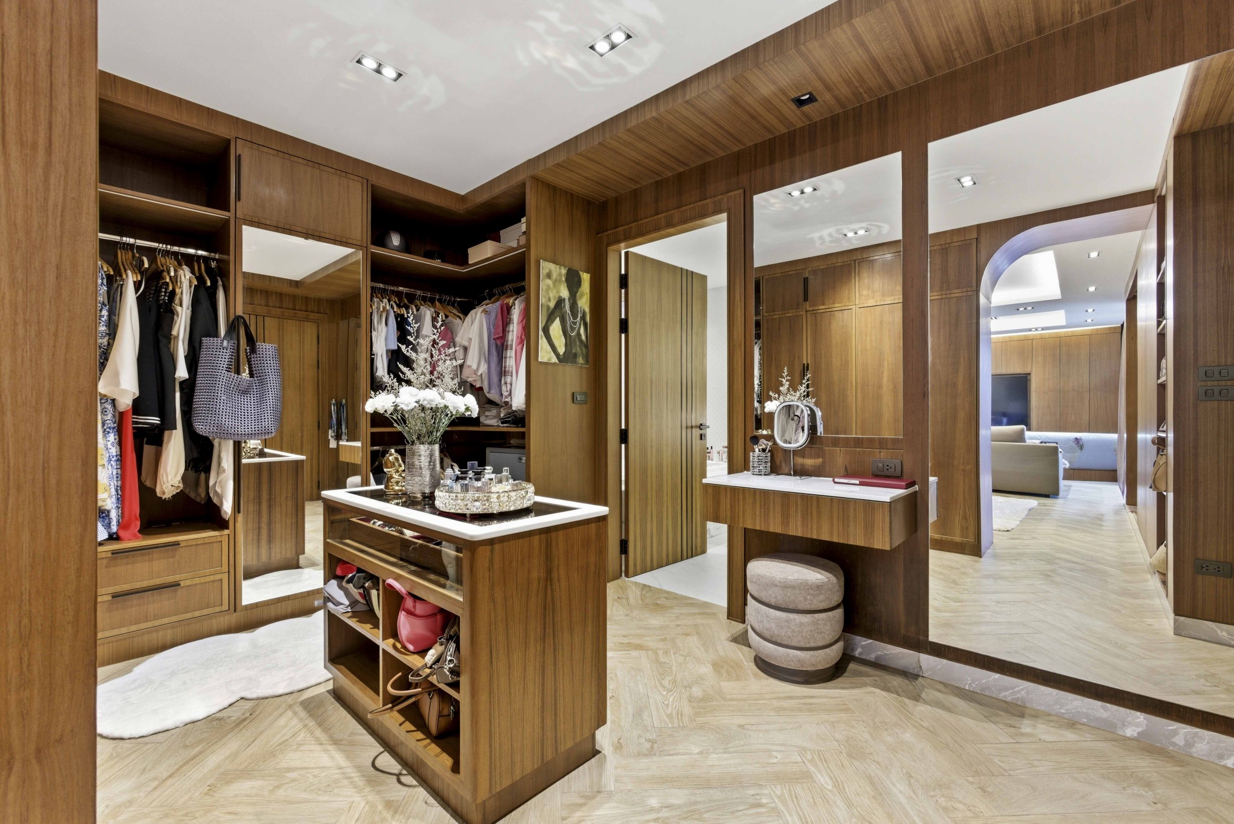 Property image - full photo 82
