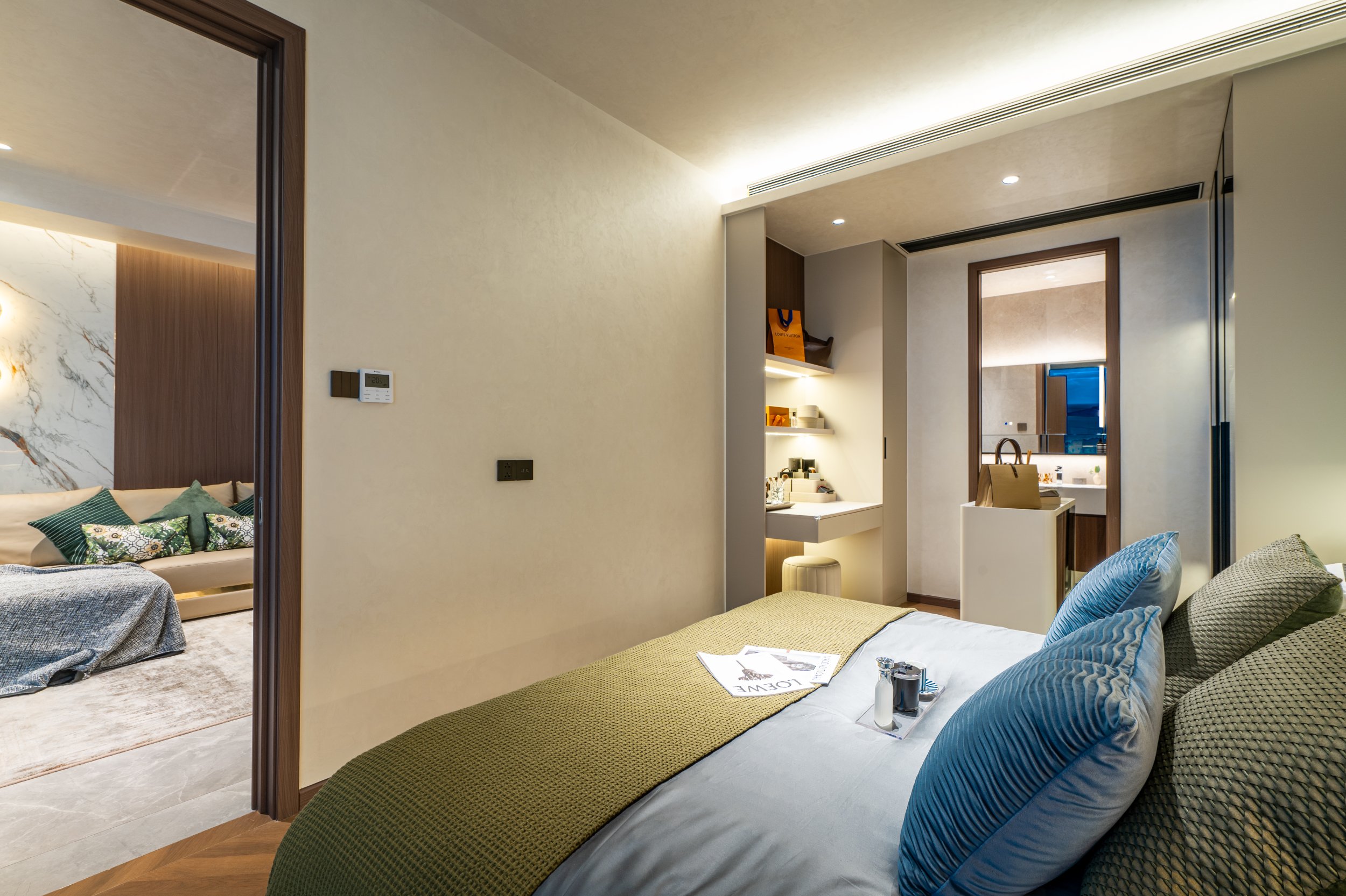 Property image - full photo 12