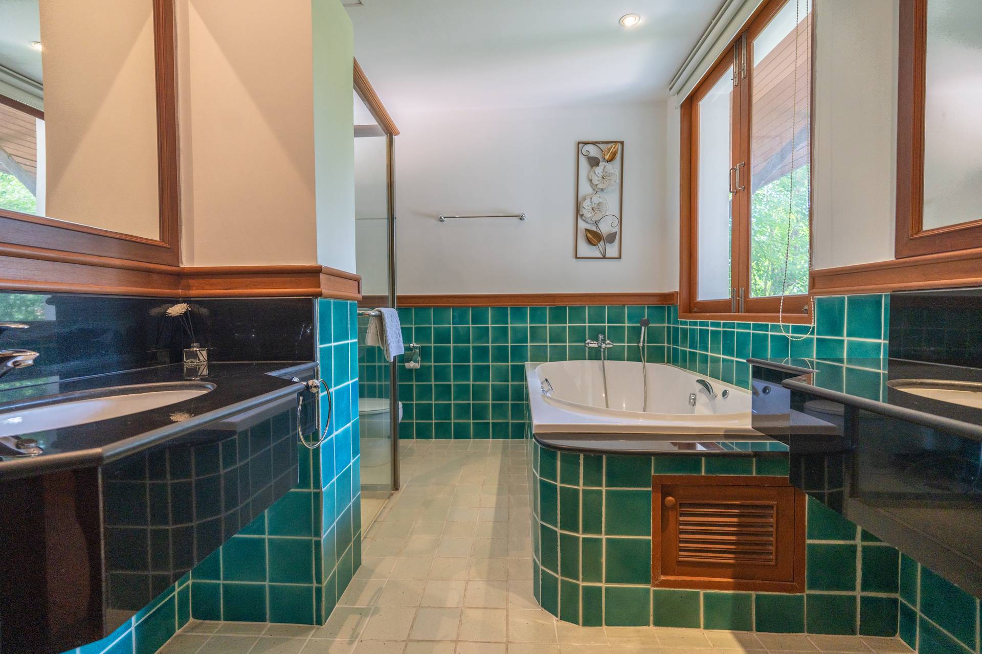 Property image - full photo 29