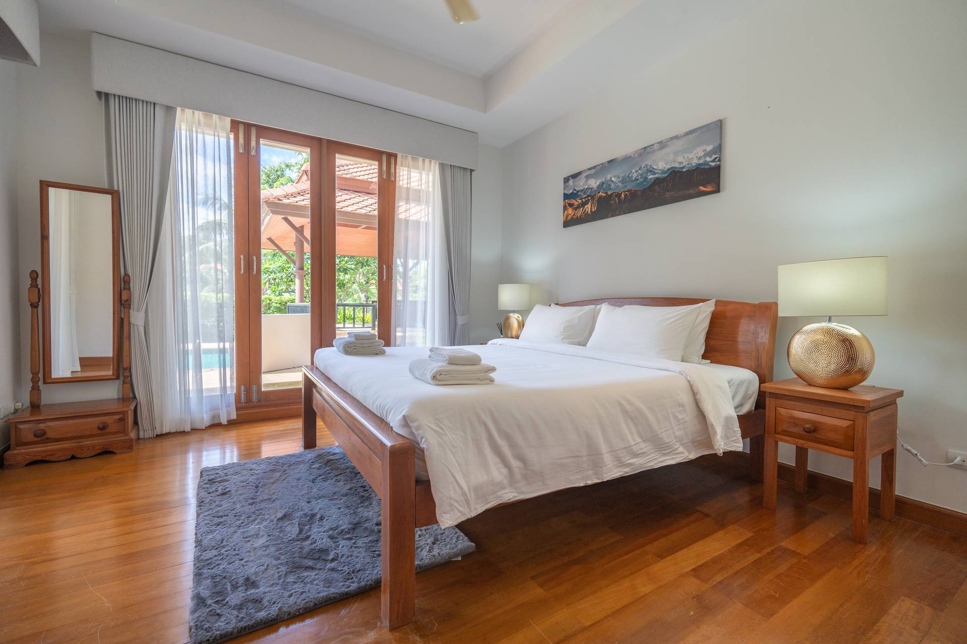 Property image - full photo 36