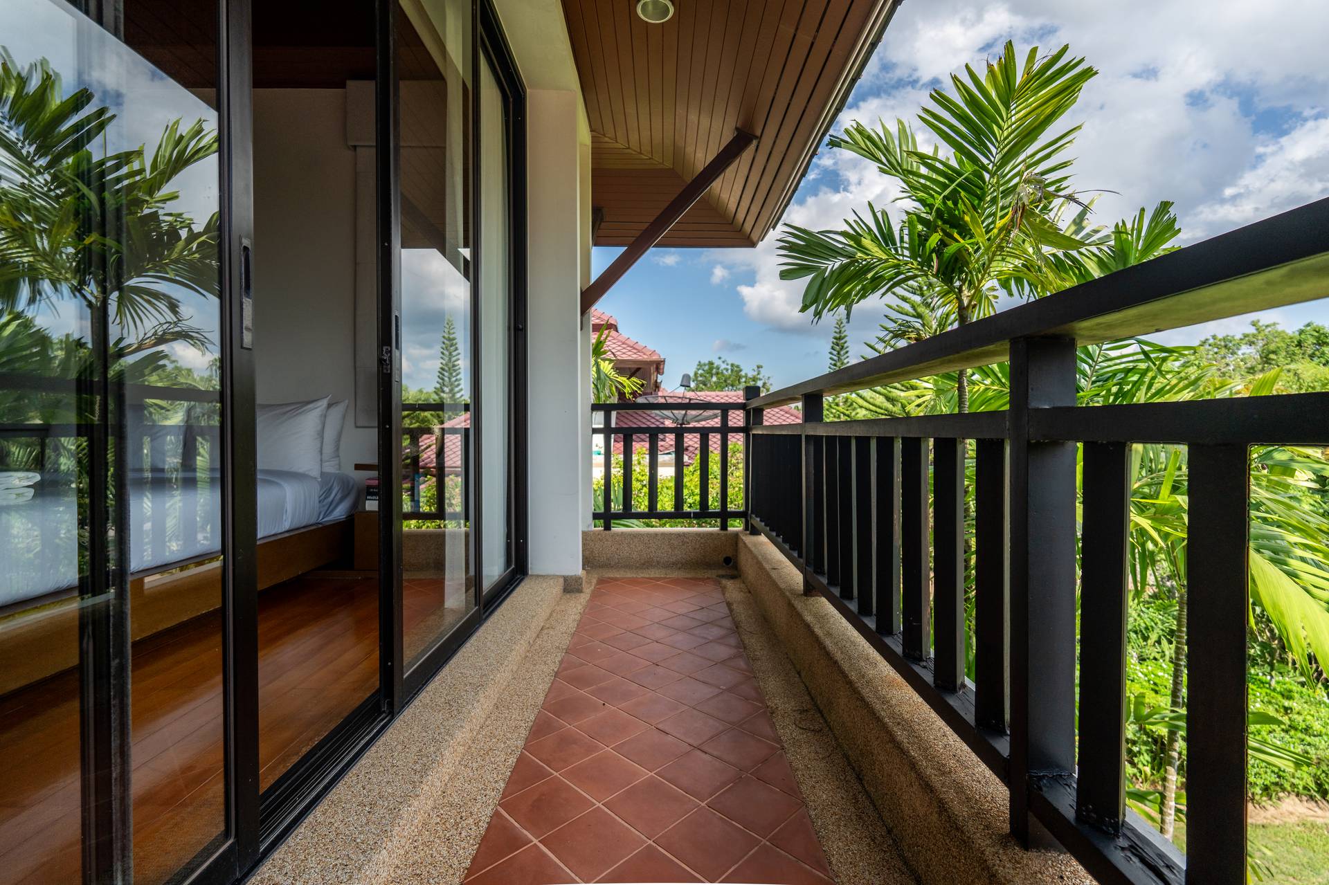 Property image - full photo 43